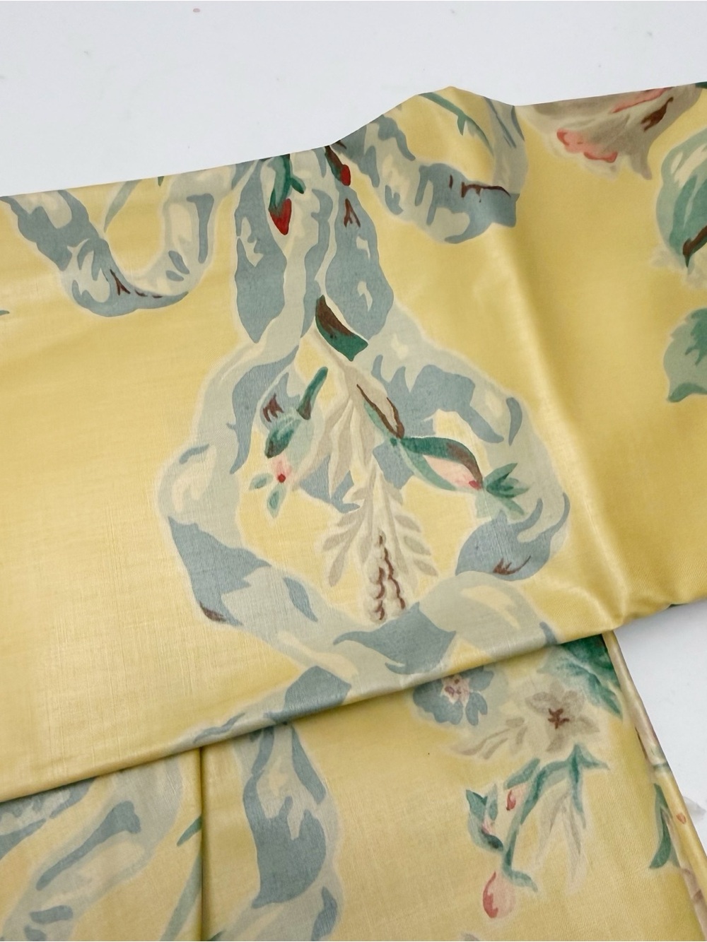Vintage Ralph Lauren Evelyn Yellow Floral Bow Set of 2 IRREGULAR Pillowcases - Picture 8 of 8